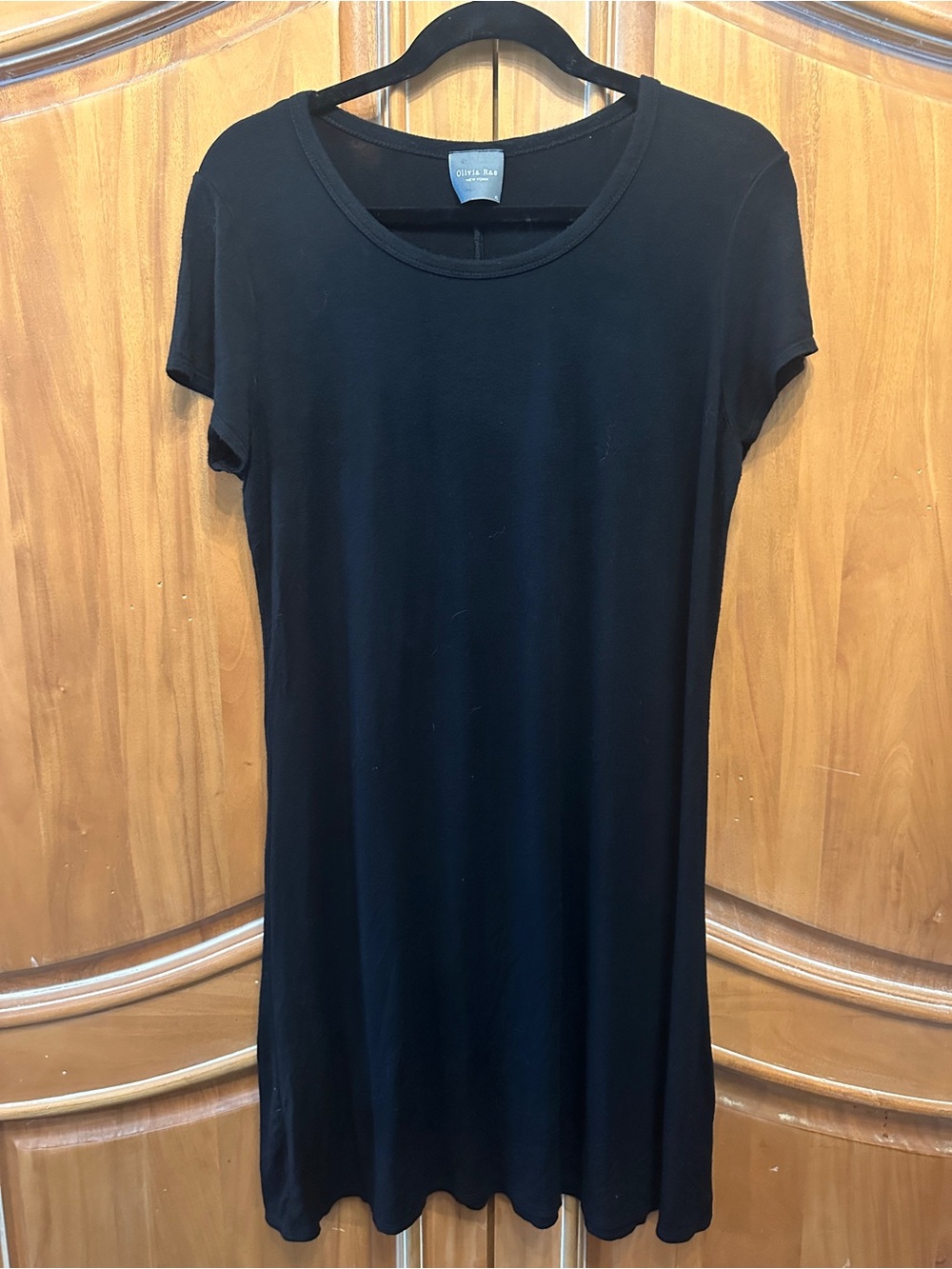 Olivia Rae Black Short-Sleeve Swing Tunic
